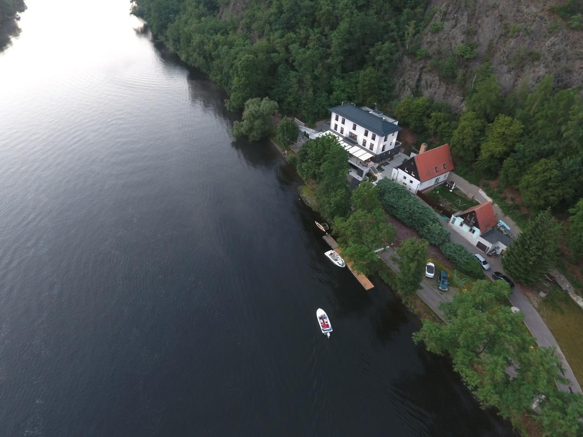 Hotel Mandat Hradišťko Eksteriør bilde